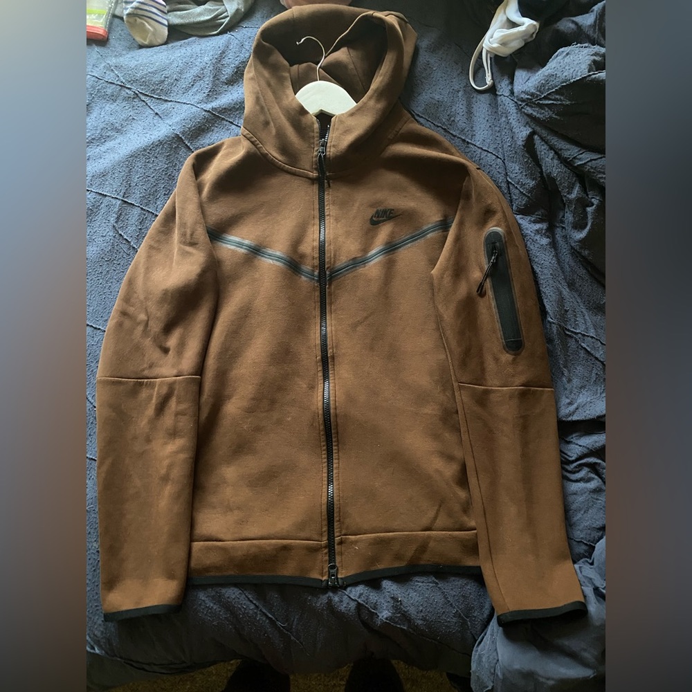 Brown Nike Tech Fleece